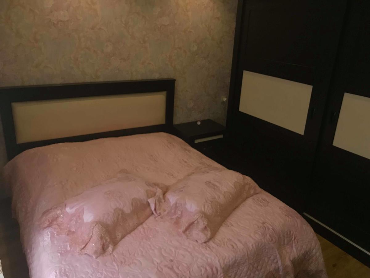 Lela'S Guest House Batumi Ngoại thất bức ảnh