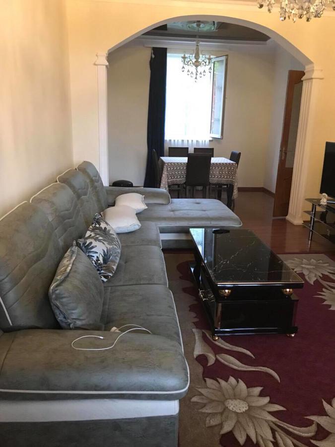 Lela'S Guest House Batumi Ngoại thất bức ảnh